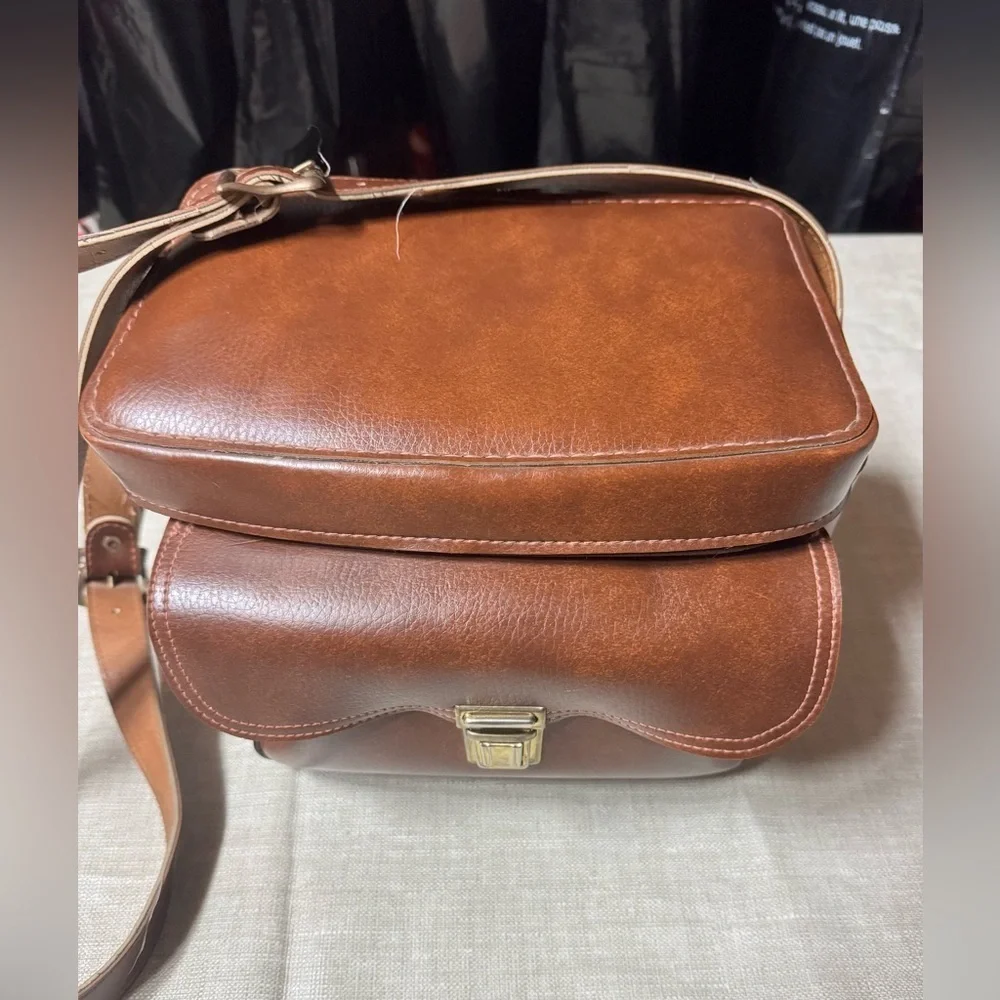 Vintage Leather Camera Bag Case Brown Brass Strap Pocket USA 703 10 x 8 x 6 Inch